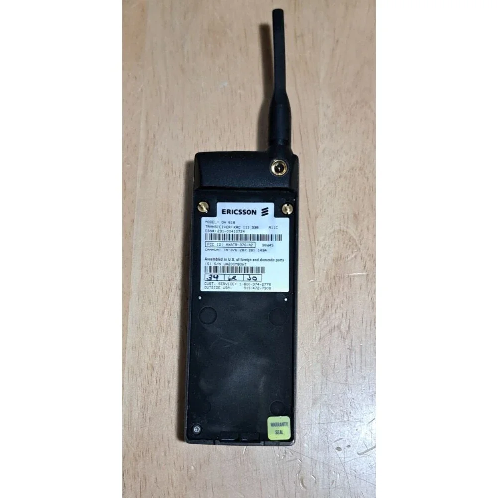 Ericsson DH 618 Cellphone in Original Box NOT TESTED AS IS